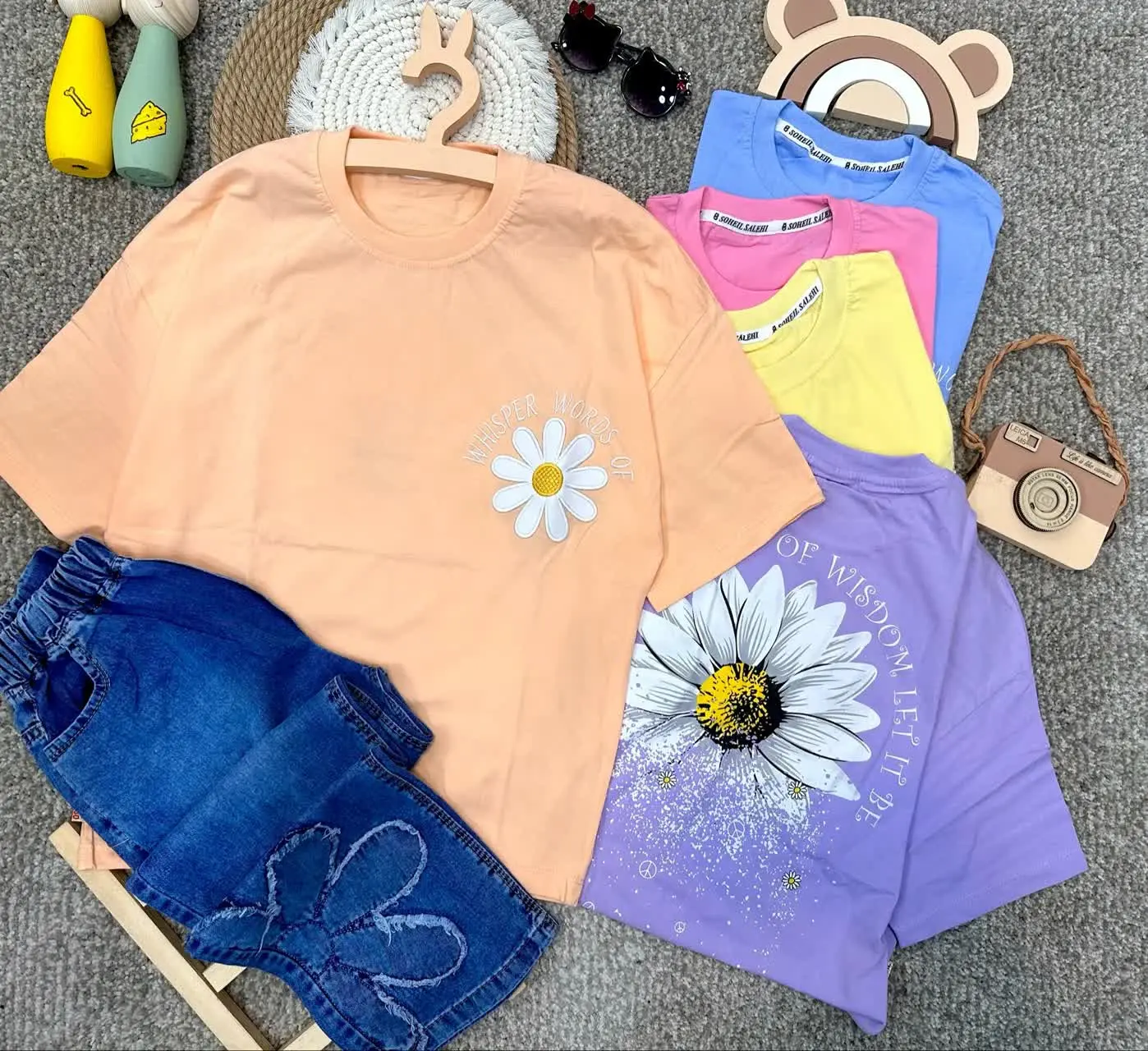 👫تیشرت شلوار لی دخترانه گلدوزی بابونه پشت چاپ ✅
