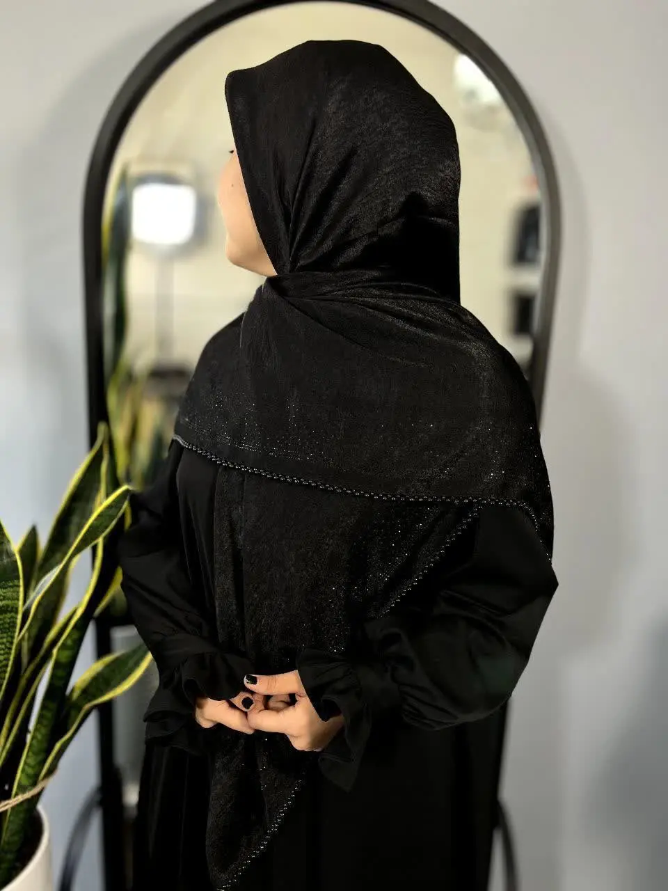 مدل نگین پخش لب روسری 
