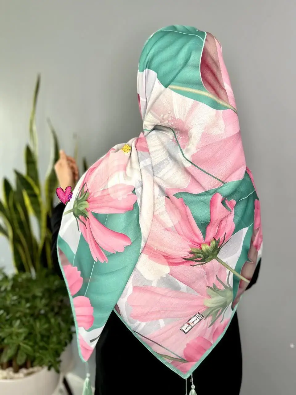 روسری طرح بابونه با رنگی ملیح و دوست داشتنی😍
