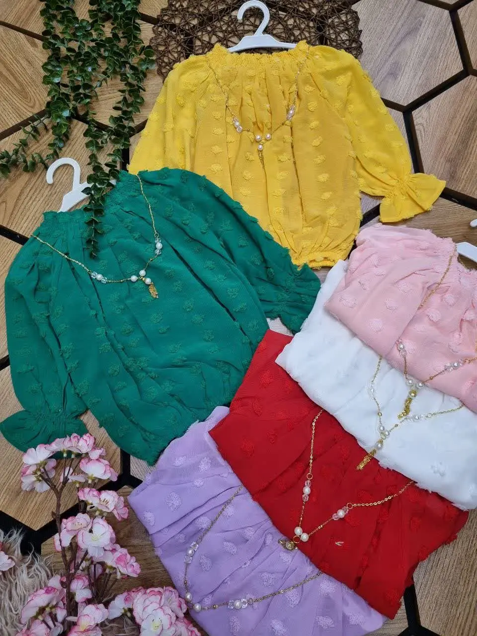 🇮🇷🧥🧶👗👚🎽👕👖👔💎
