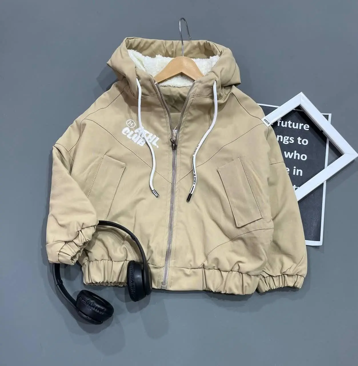 ولی شما بخون کاپشن💪😁