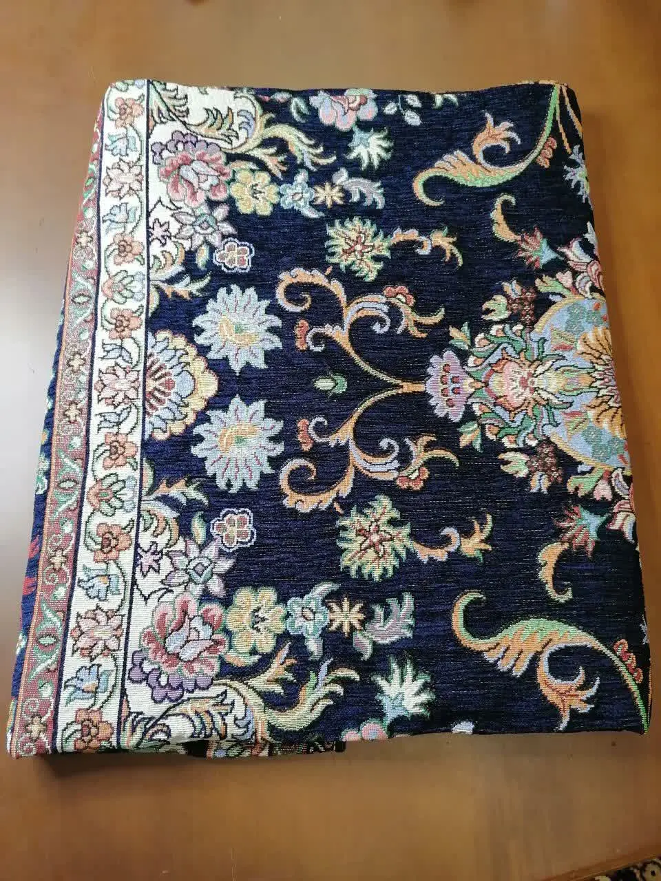 زیرانداز (روفرشی) مخمل شانل
