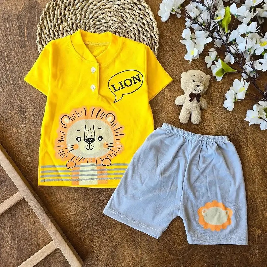 تیشرت شلوارک زرد طرح شیر
