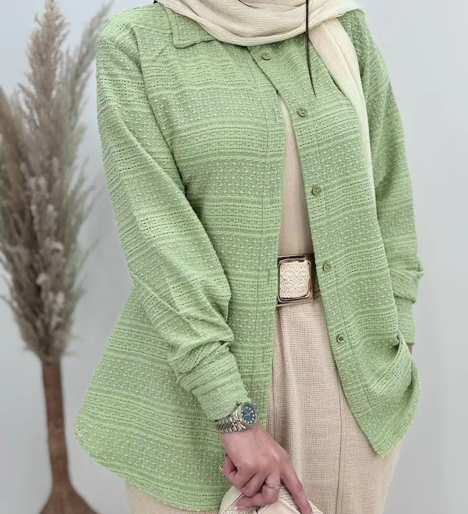 🌸 نام: شومیز روژینا
