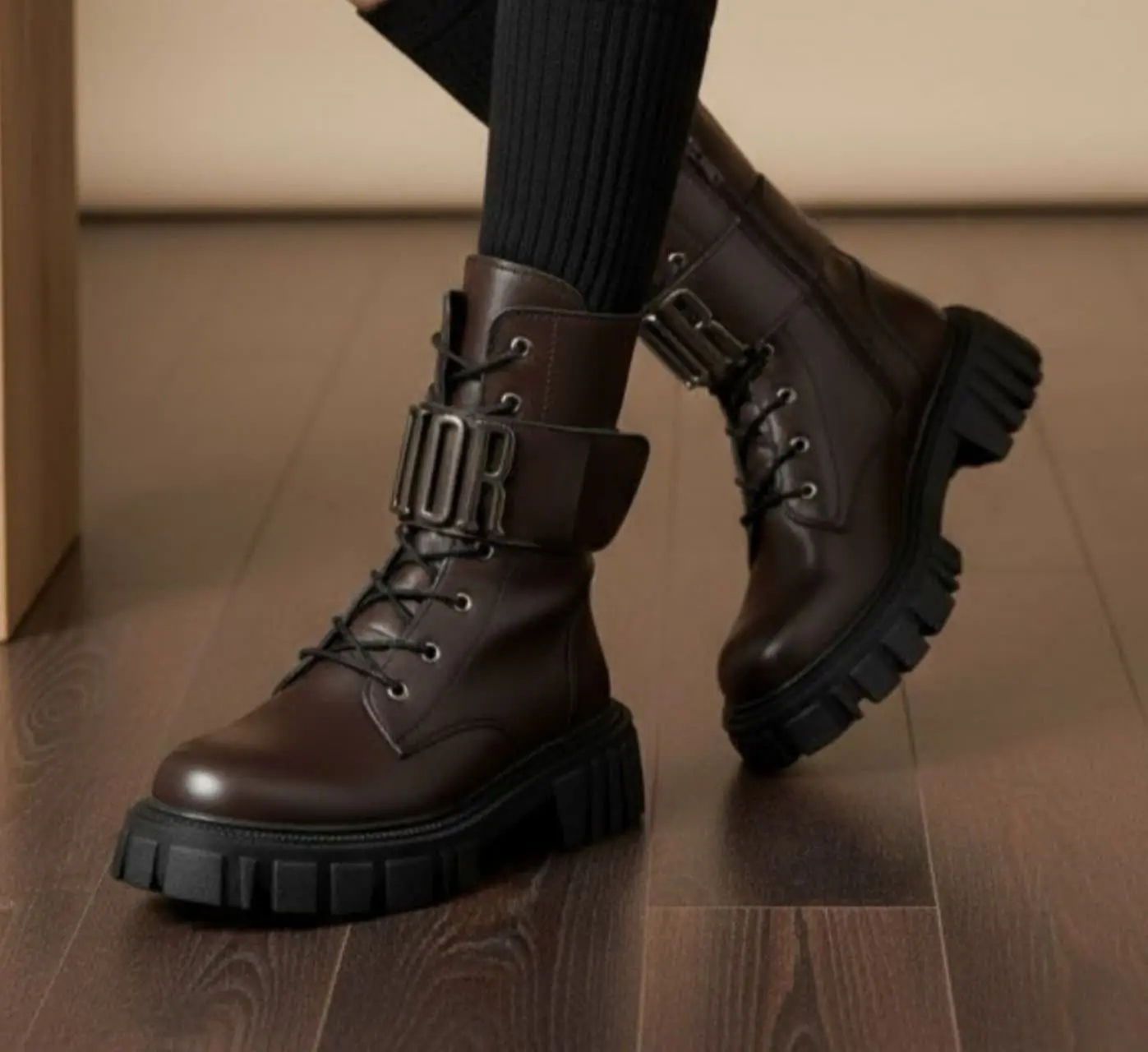 نیم بوت دیور جدید در دو رنگ...