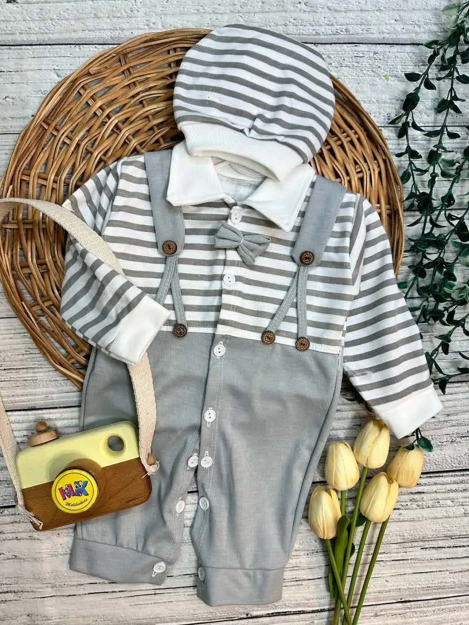 سرهمی ملانژ طوسی طرح راه راه پاپیون دار نوزادی و کودک کد ۱۱۲۰۸۴ 
