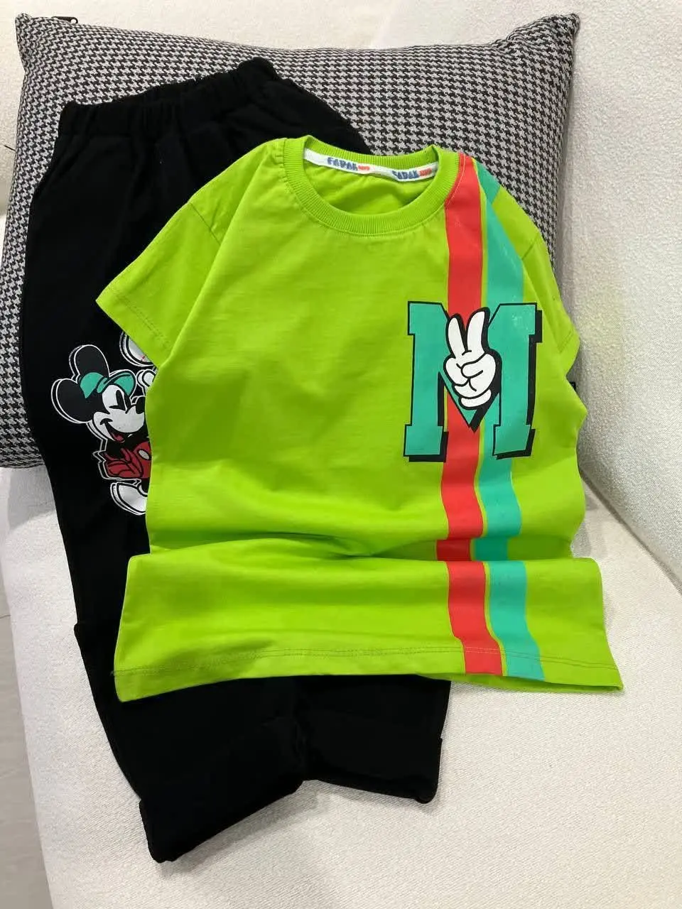 مامانی که دنبال تیشرت با شلوار هستین سریع بجنبین که محدود شارژ شد😍😍
