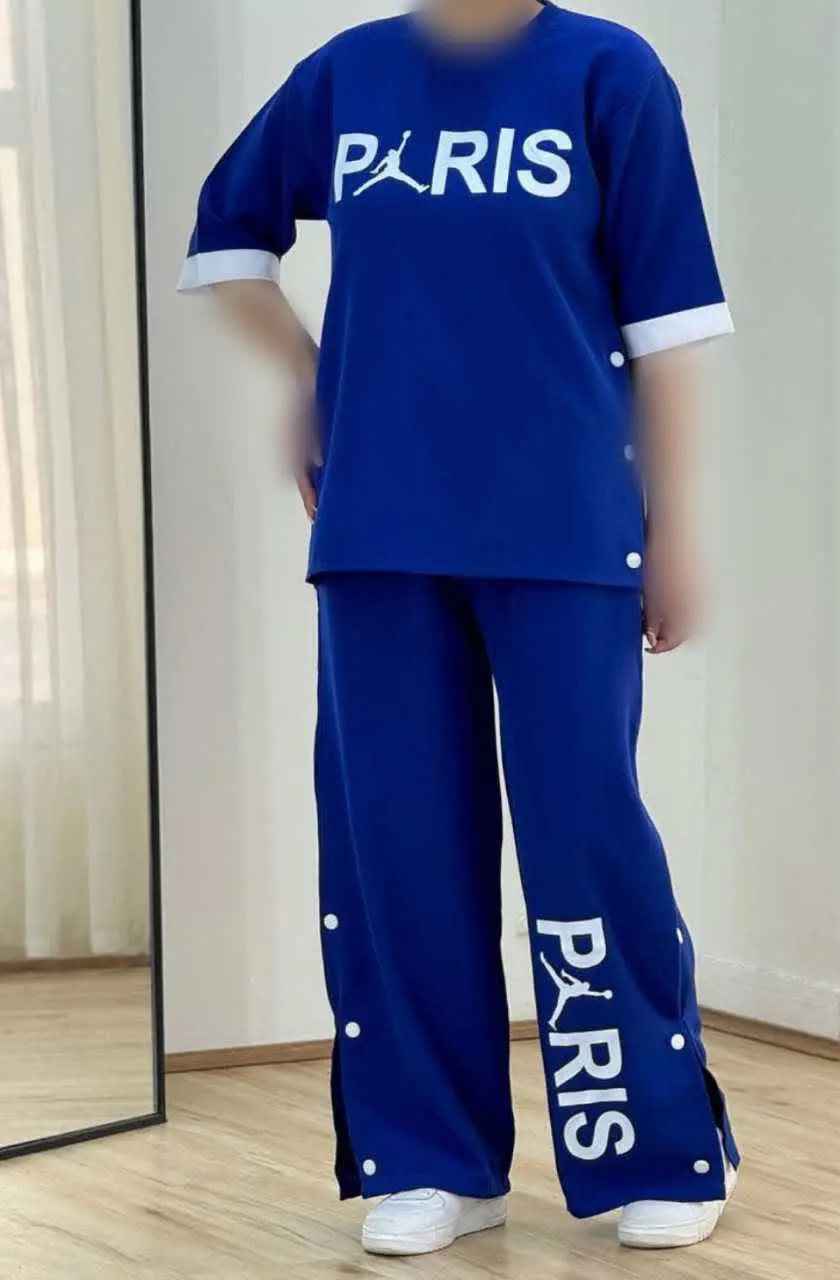 👚نام مدل، آتریسا 
