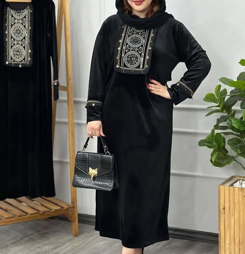 نام: پیراهن مخمل کاملیا
