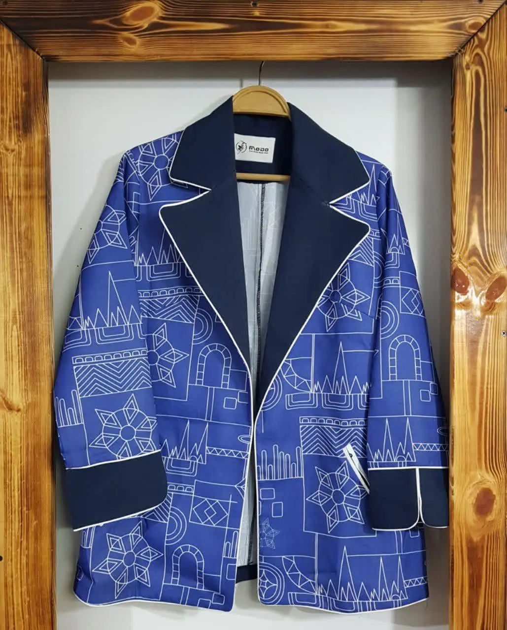 نام: کت شلوار هندسی
