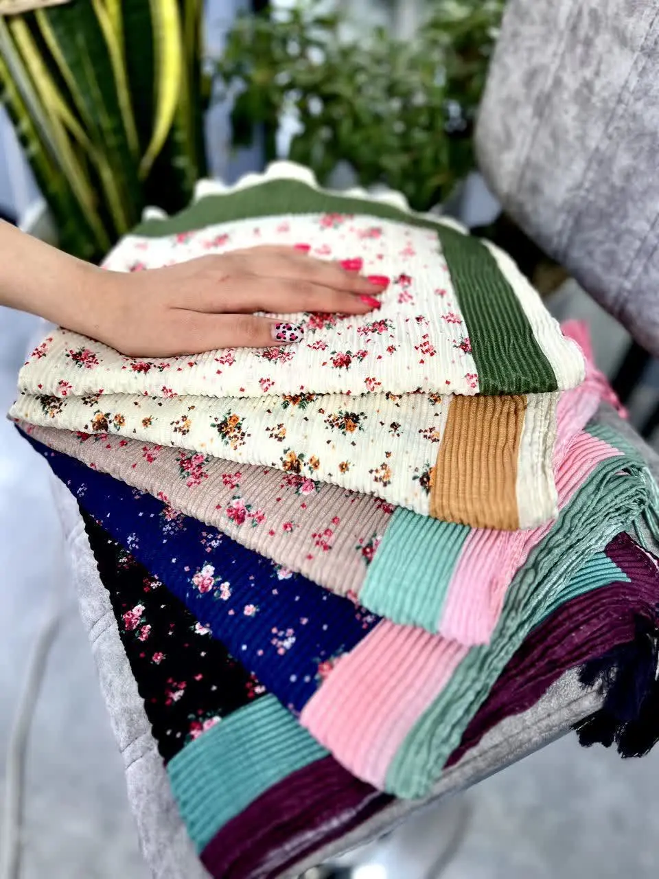 اگه ضخیم باشه نمیتونن مدل دار سر کنن
