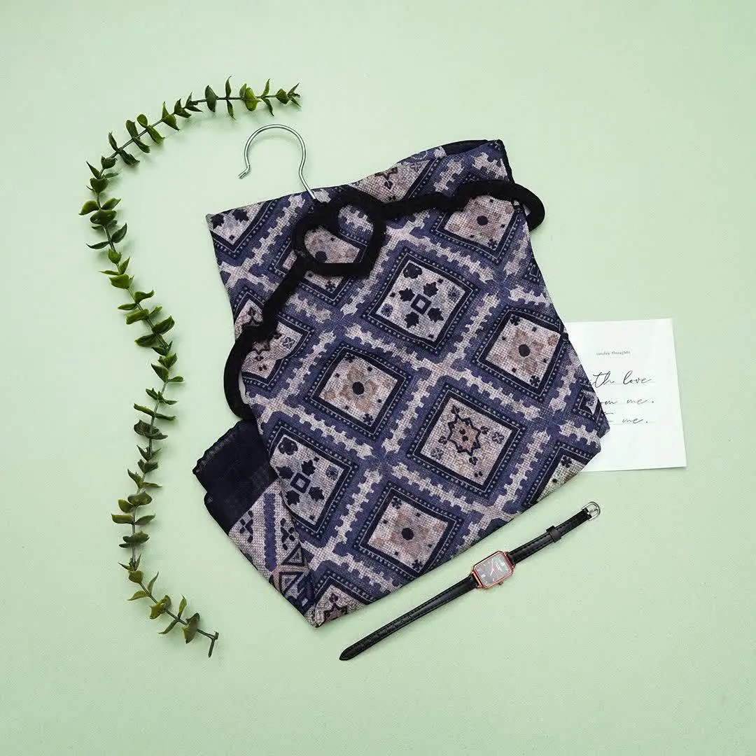 روسری نخی کد ۹۰۵۲۹۴