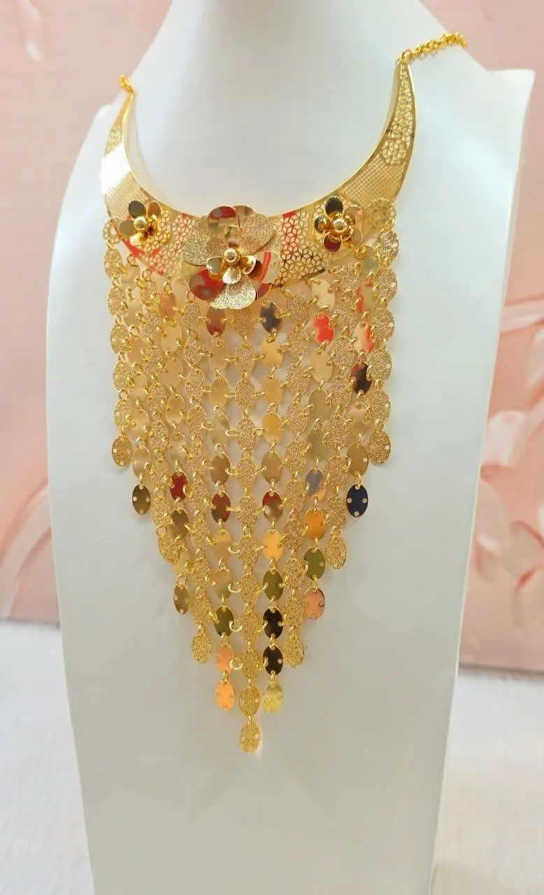 گردنبند استیل رنگ ثابت همراه با گوشواره
