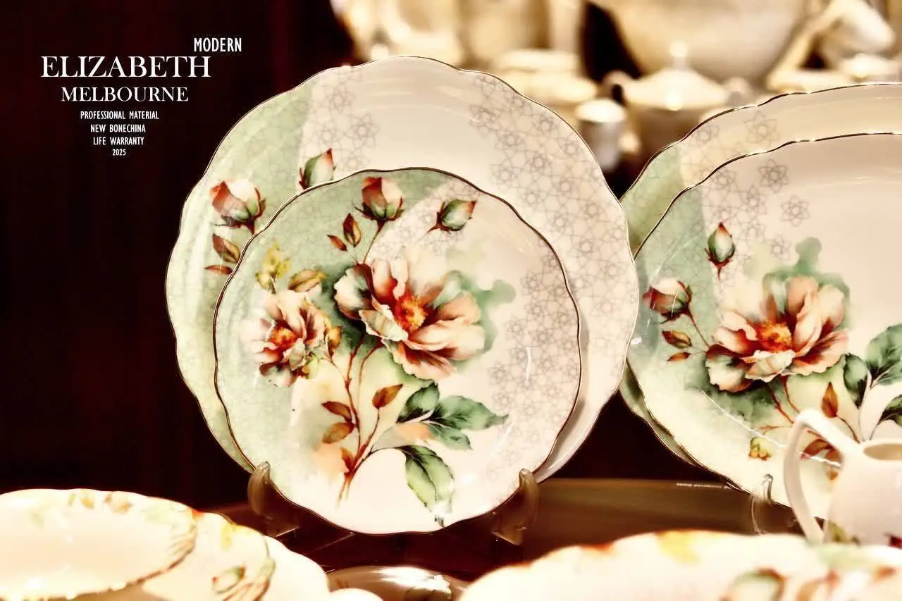 سرویس ۳۱پارچه چینی توس 
