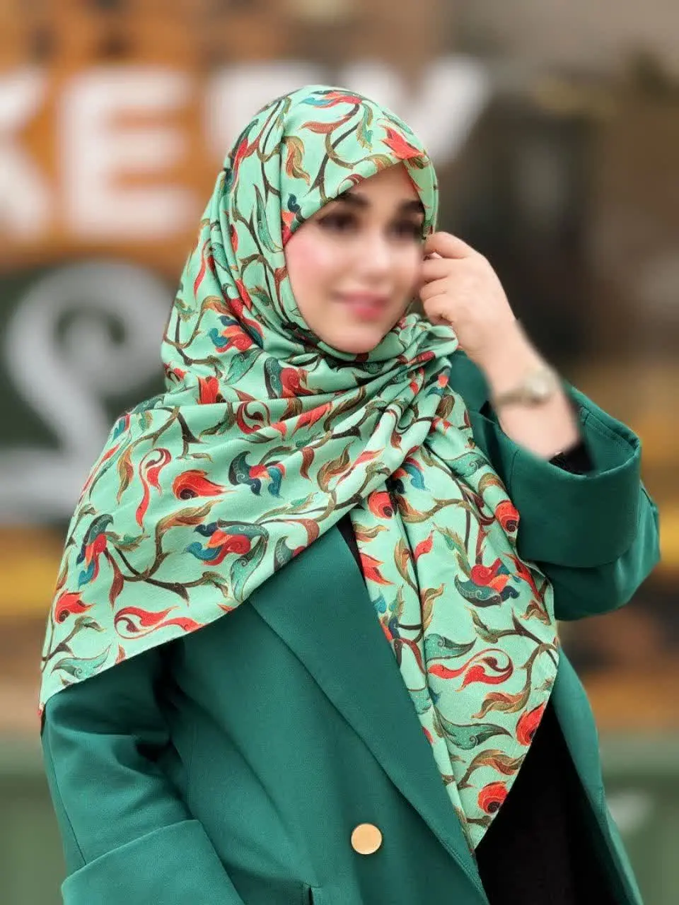 با کلی رنگ میتونی ستش کنی م...