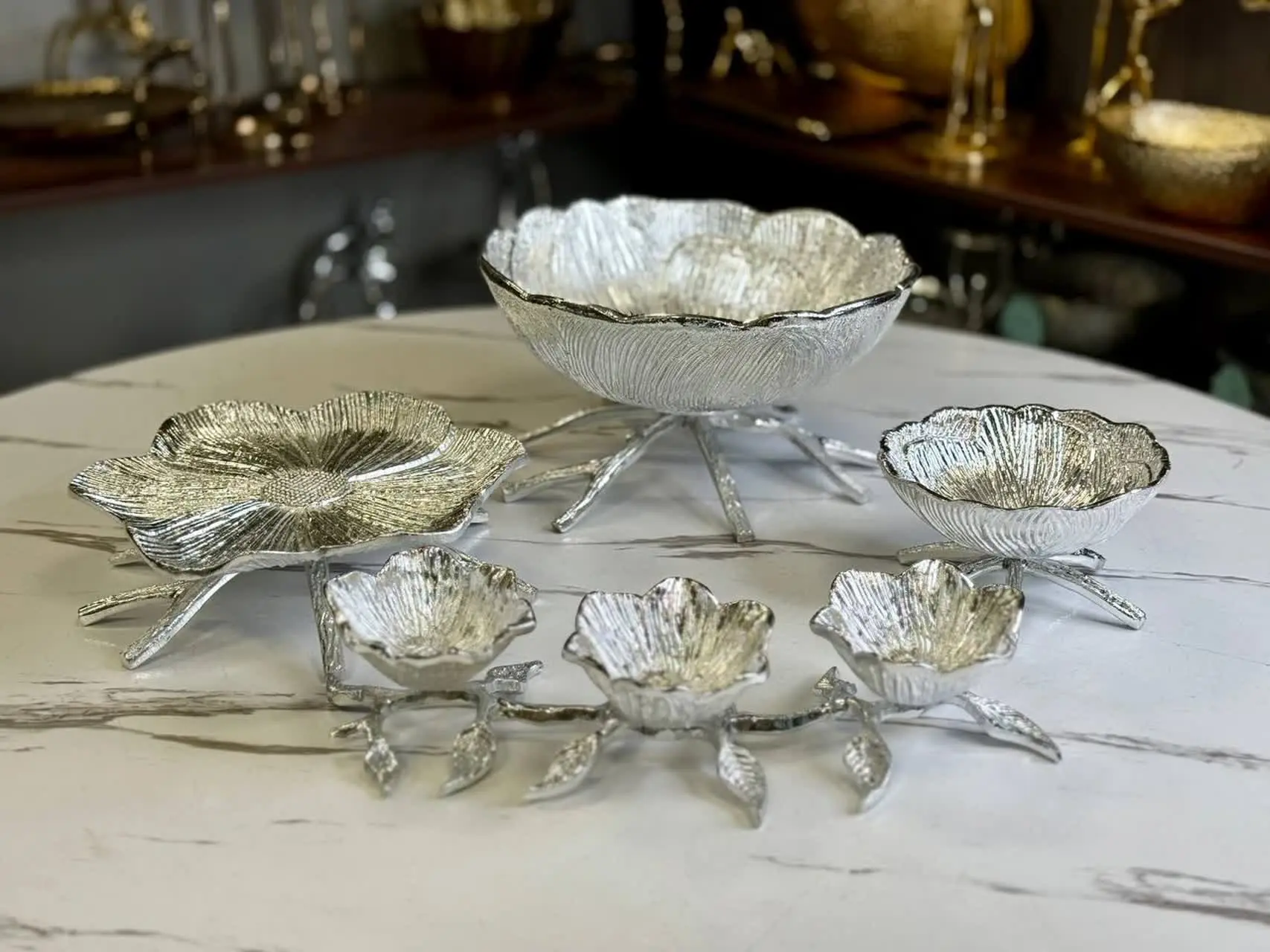 لوتوس ۴ تکه براق 
