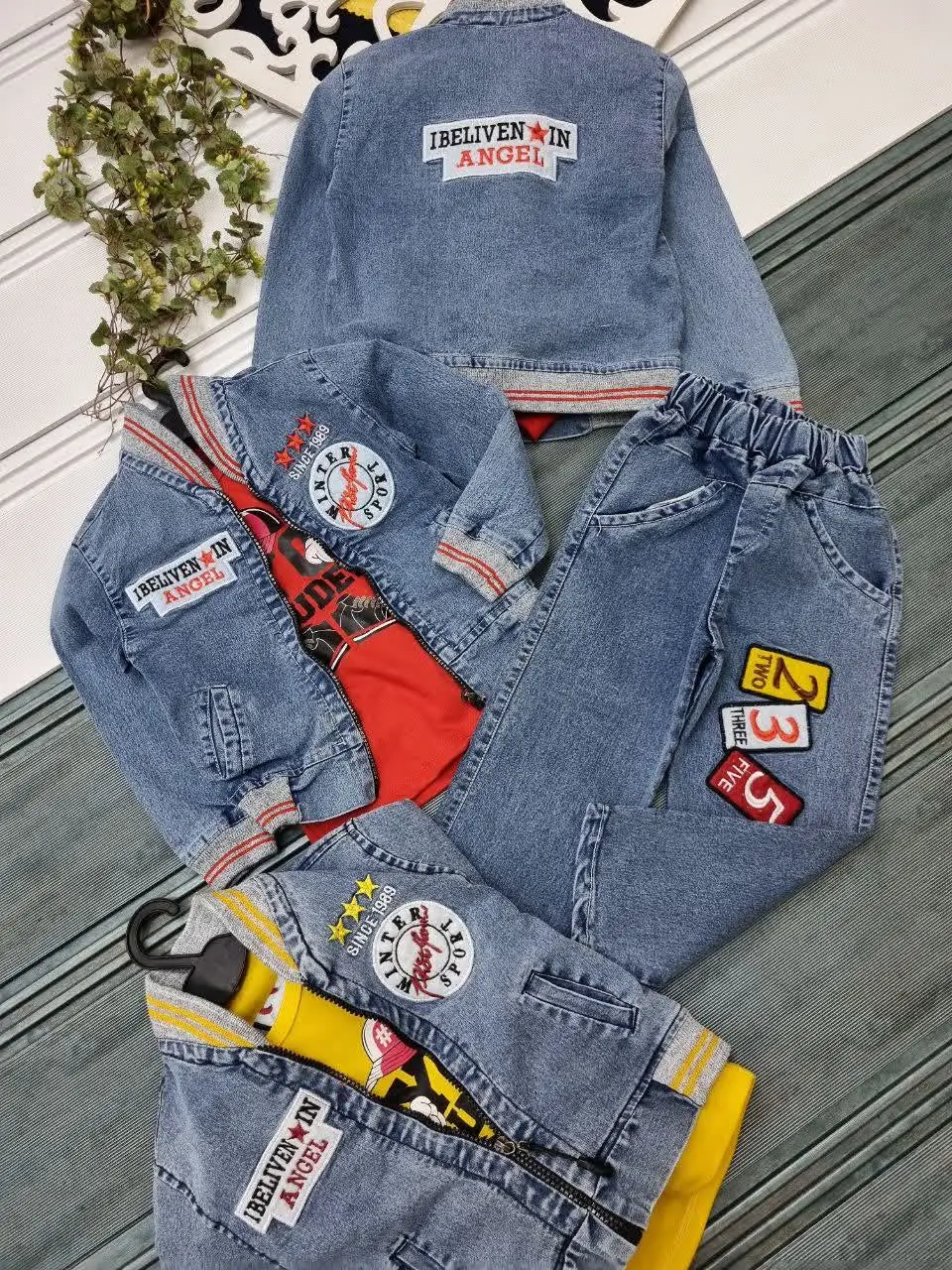 🇮🇷🧥🧶👗👚👔🎽👕👖💎
