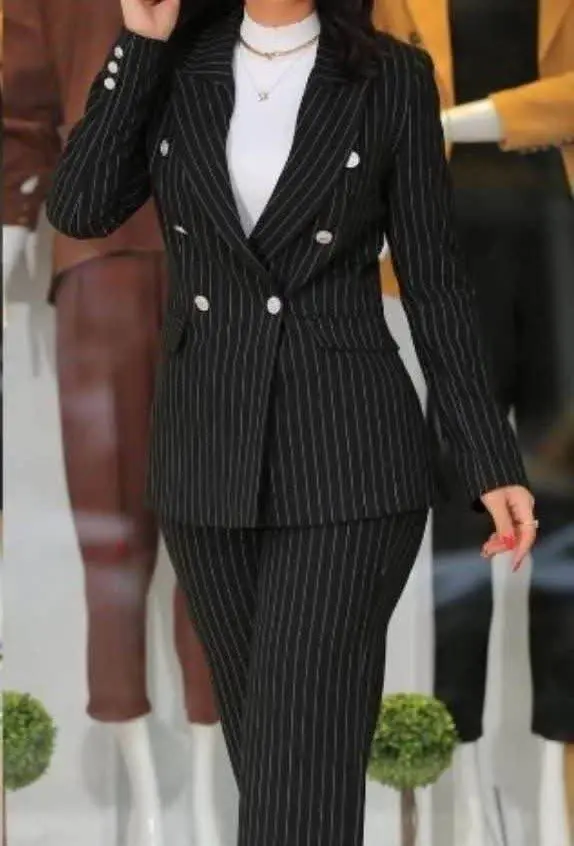 👚 نام: کت شلوار اناهل
