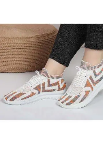 #اسکیچرز بافتی 
