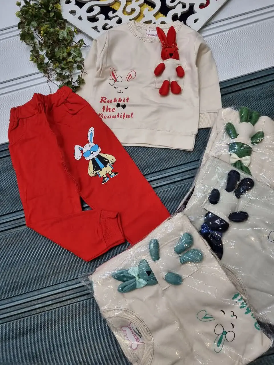 🇮🇷🧥🧶👗👚👔🎽👕👖💎
