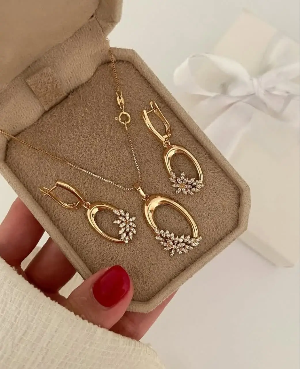 نیمست قاب گل طرح طلا از برن...