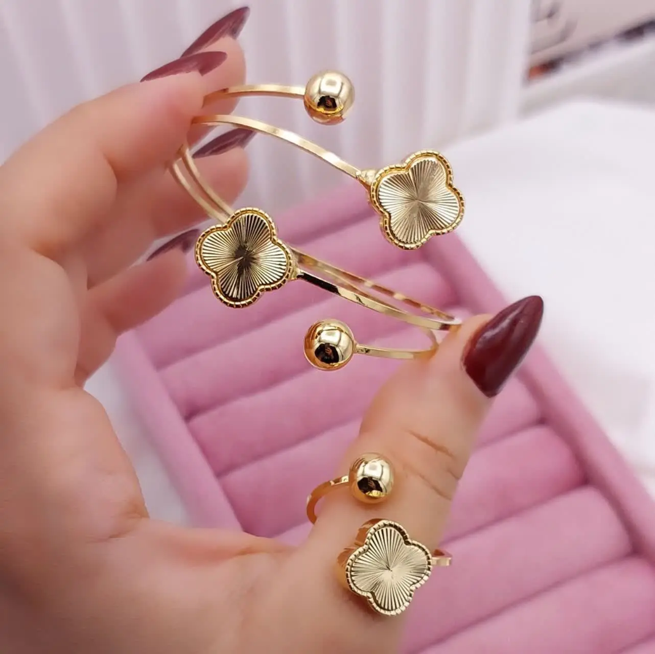 #ست دستبند انگشتر ون_کلیف جدید😍😍
