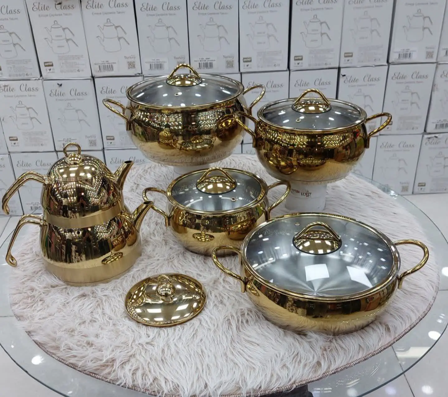 سرویس قابلمه ۸پارچه
