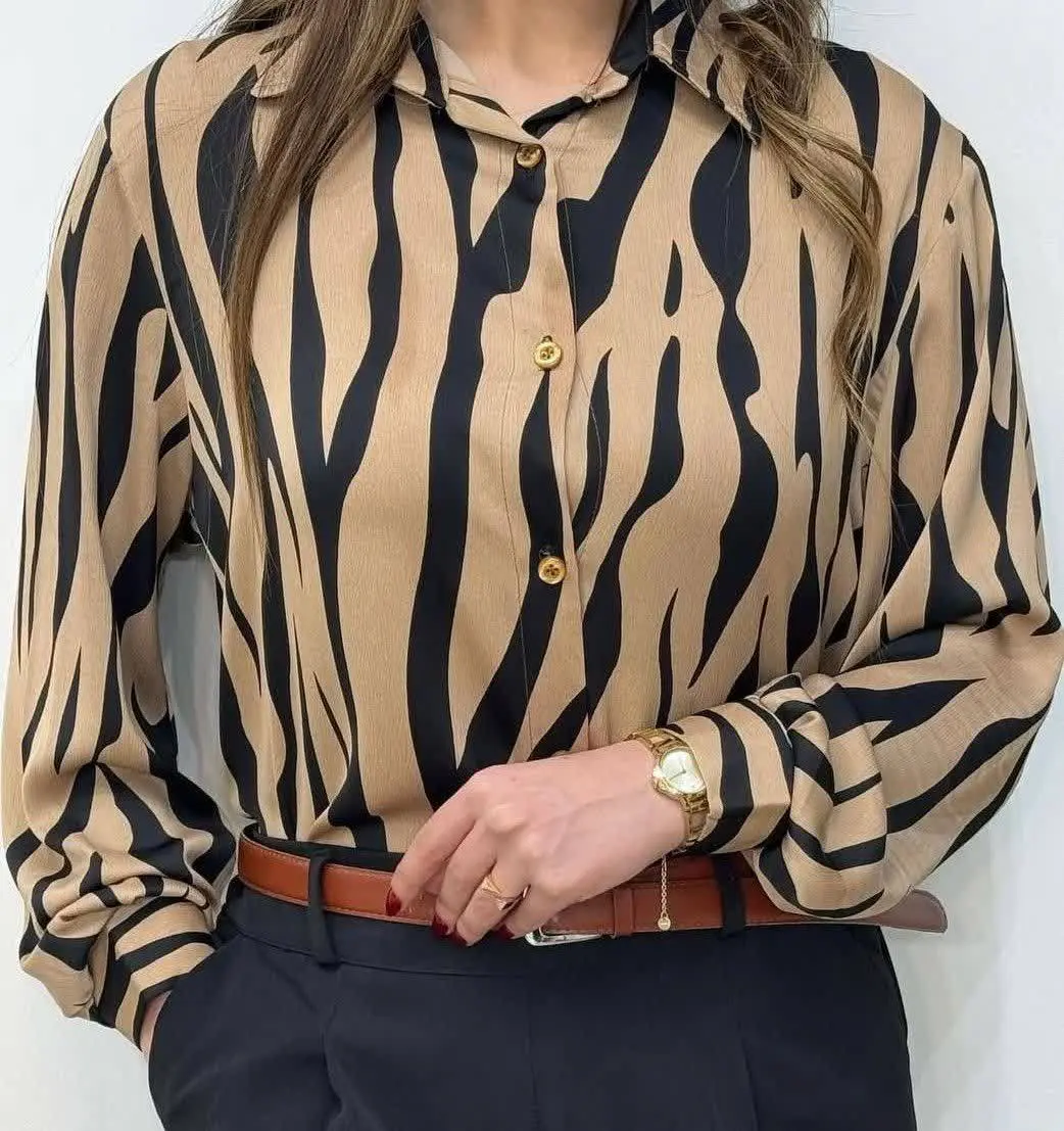 👚 نام: شومیز زبرا
