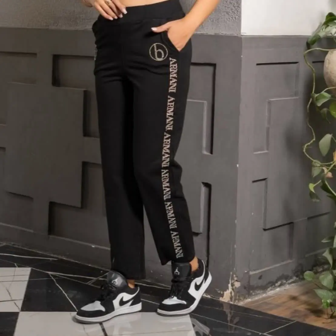 شلوار راسته نگین کوب Armani😌
