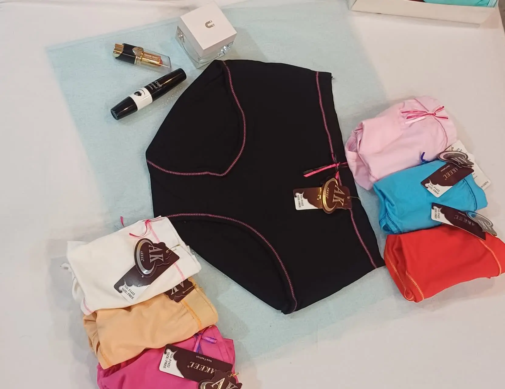 شورت نخی وارداتی
