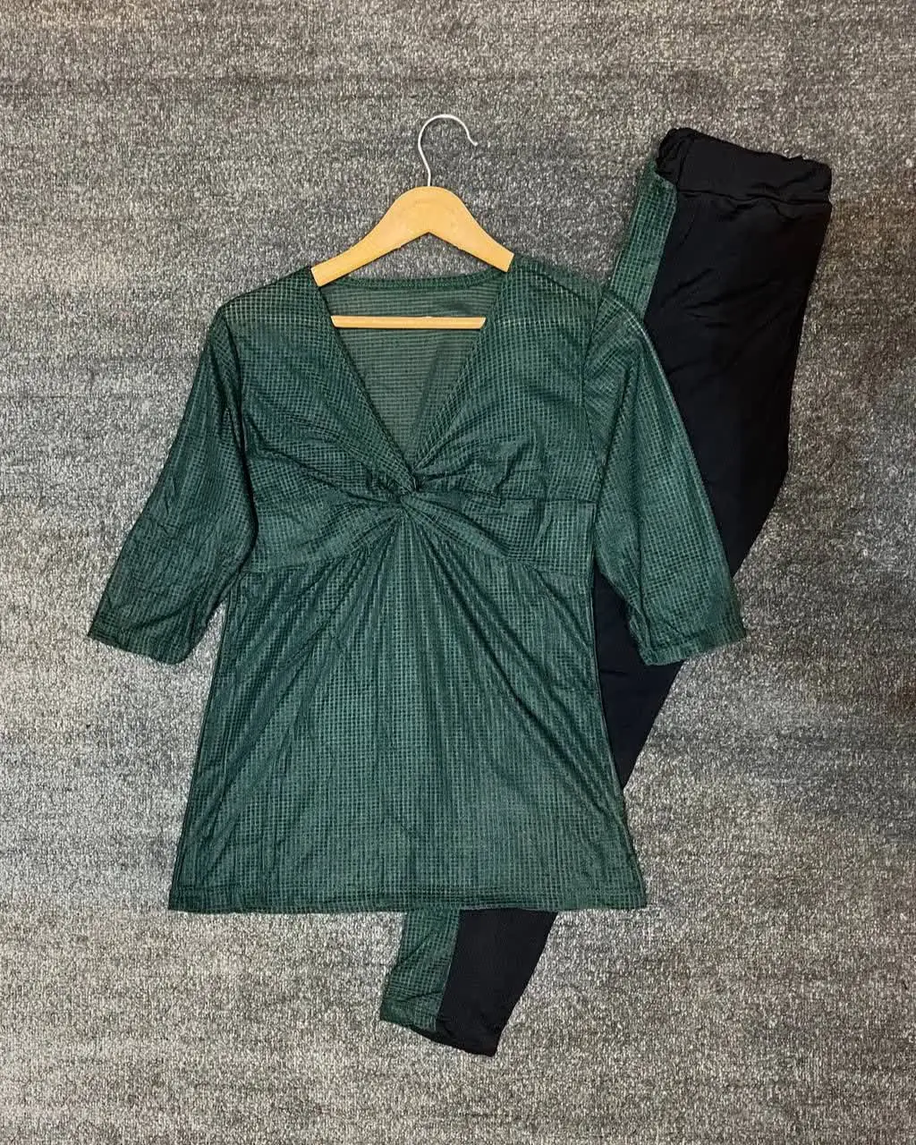 🖋نام: بلوز شلوار یقه گره‌ای مخمل
