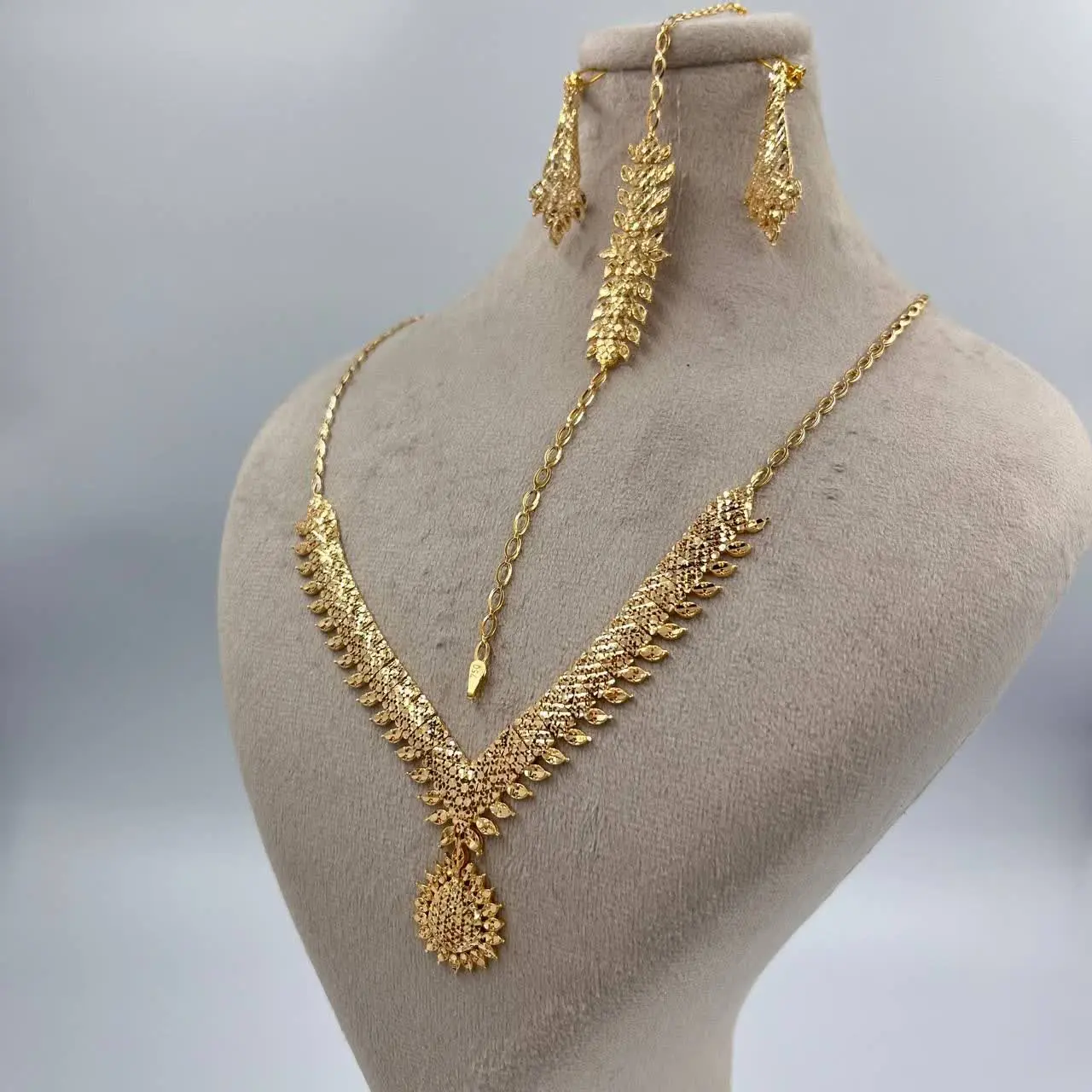 💫💫#سرویس بهار زرین با رنگ طلای فوق العااااده زیبا
