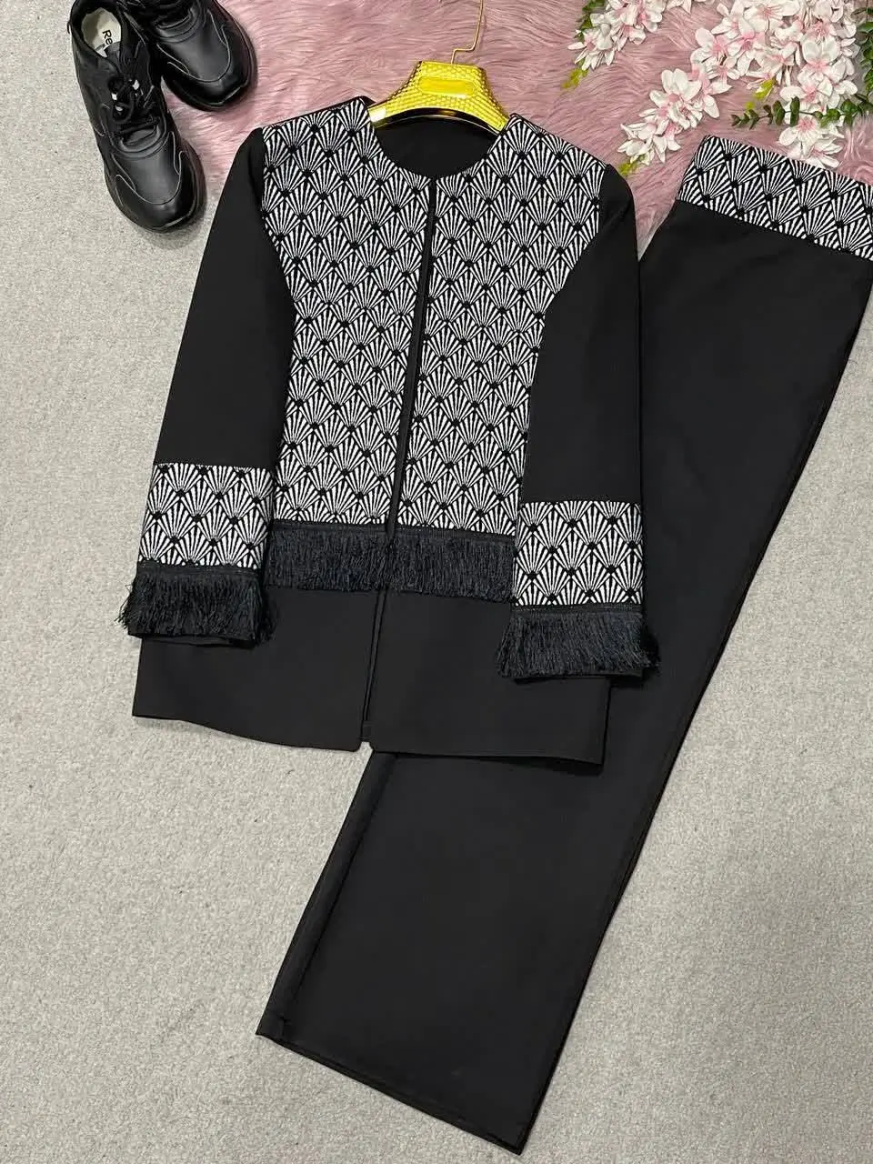 نام: کت شلوار گلسا
