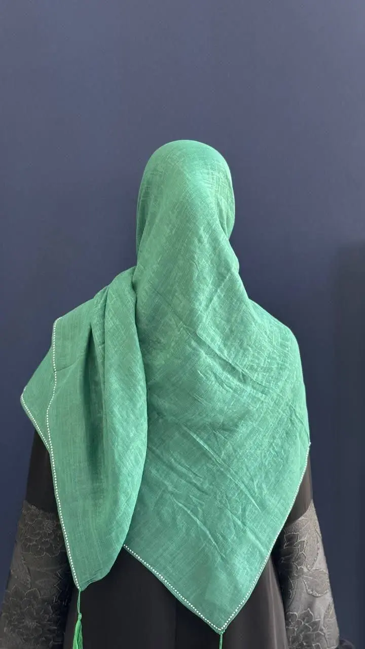 سادگی روسری شیک ترین انتخاب...