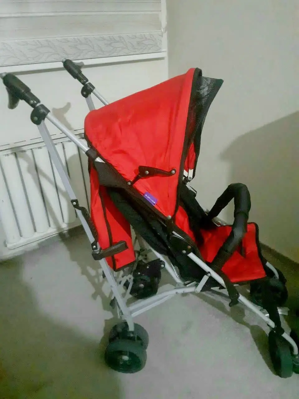 کالسکه عصایی 
