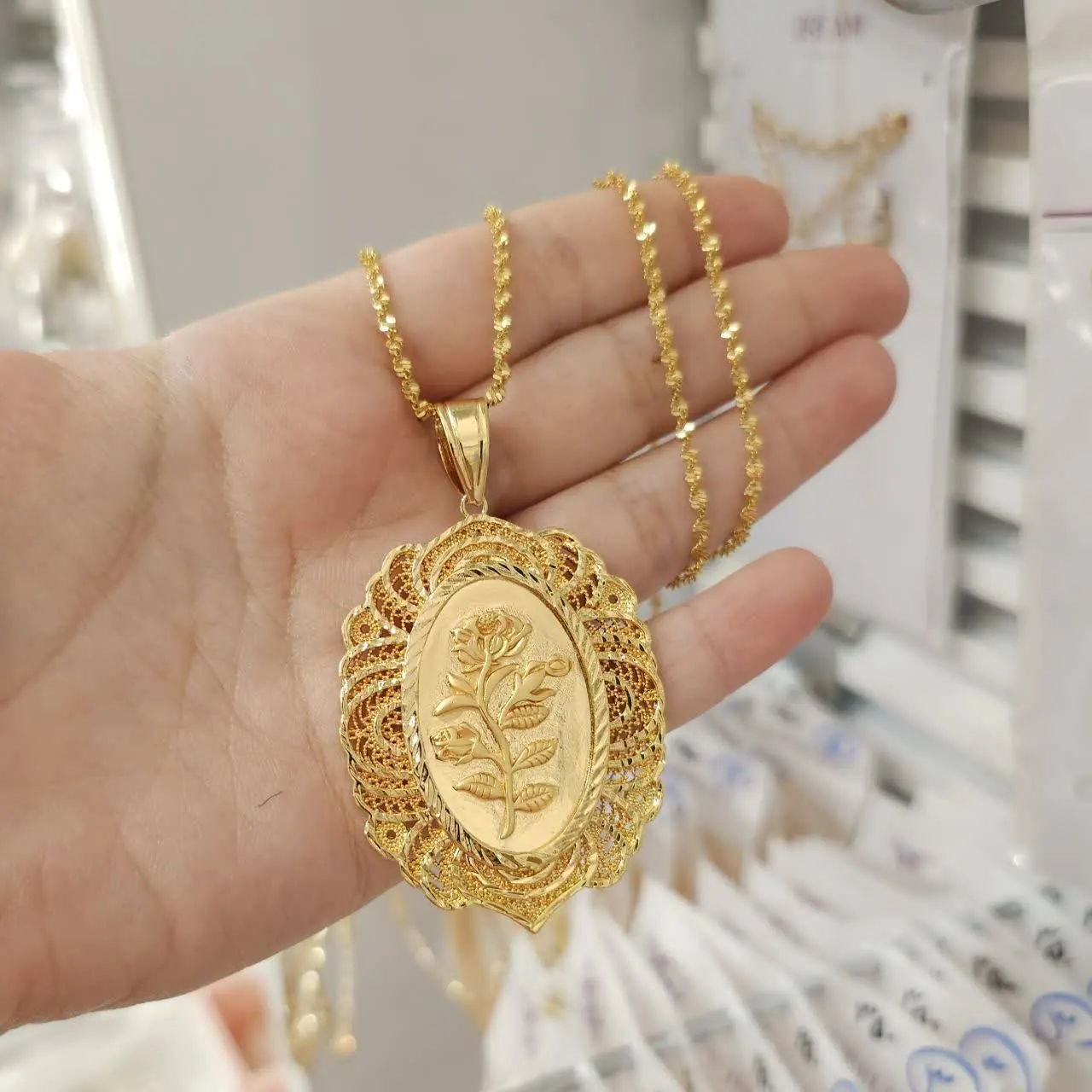 #گردنبند ❤️🧚‍♀🦋
