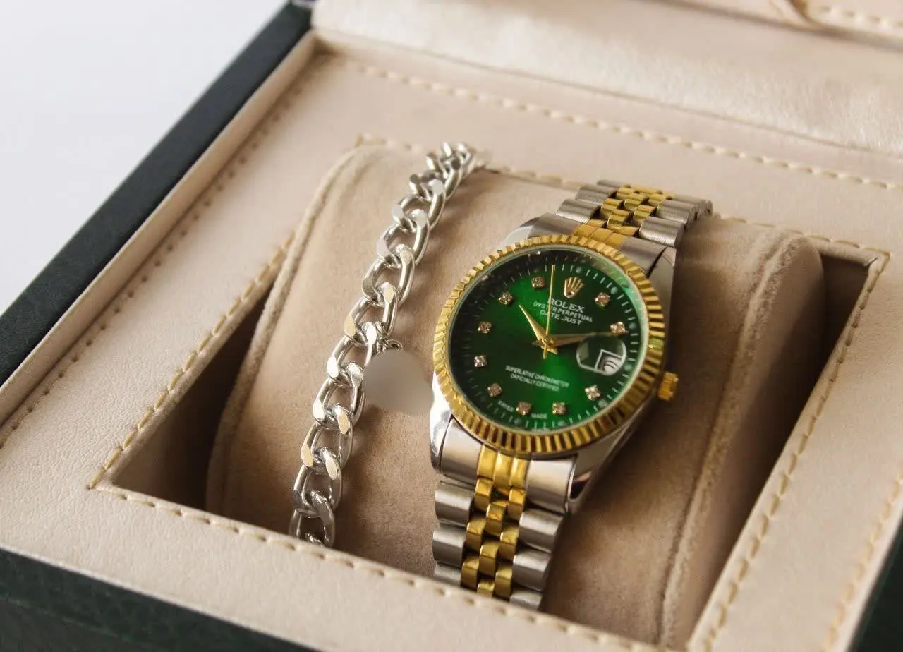 سایز متوسط همراه با دستبند