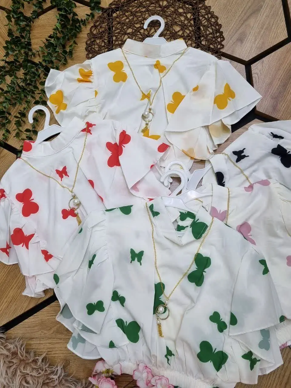 🇮🇷🧥🧶👗👚🎽👕👖👔💎
