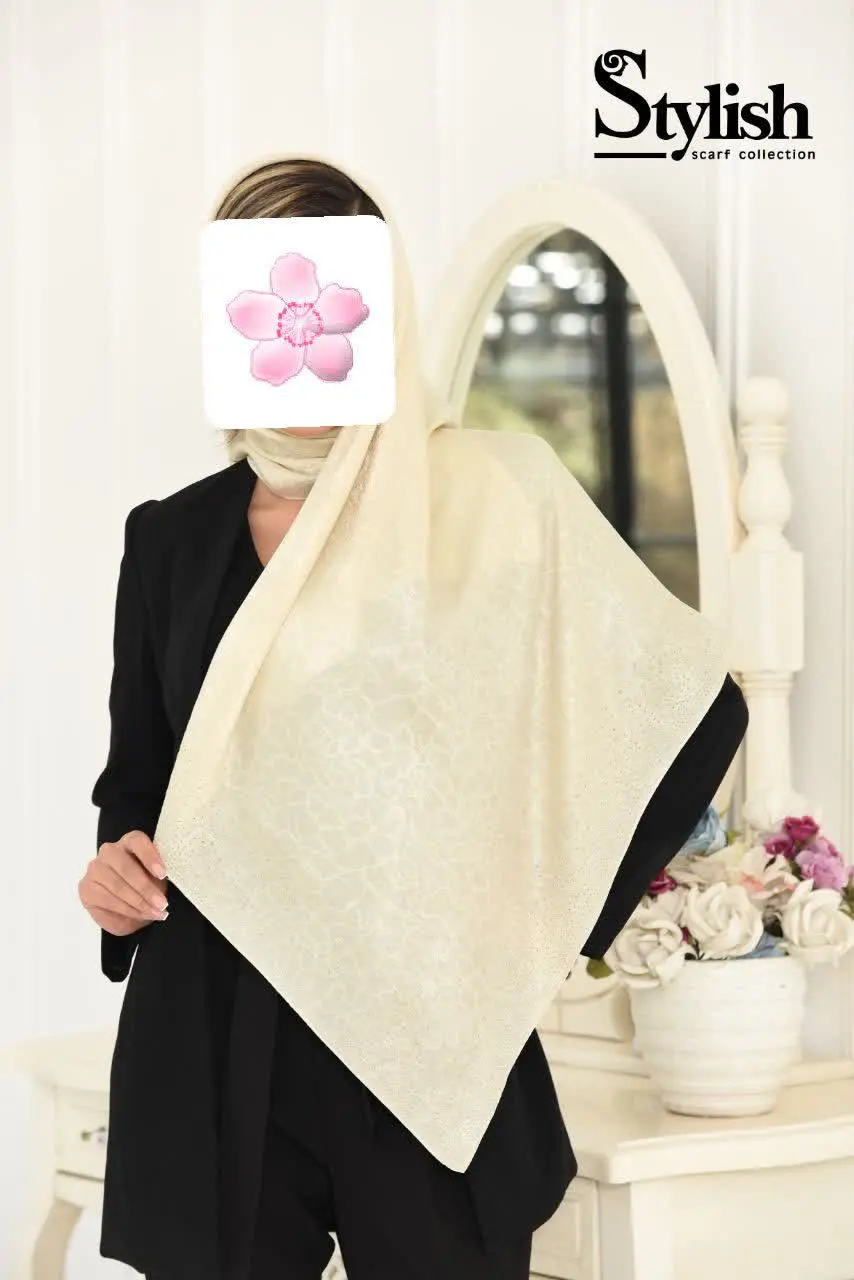🌸روسری کوپرا نگینی طرح دار