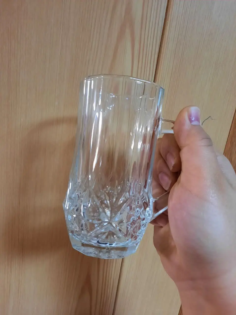 ۲۴ عدد استکان دسته دار استفاده شده 
