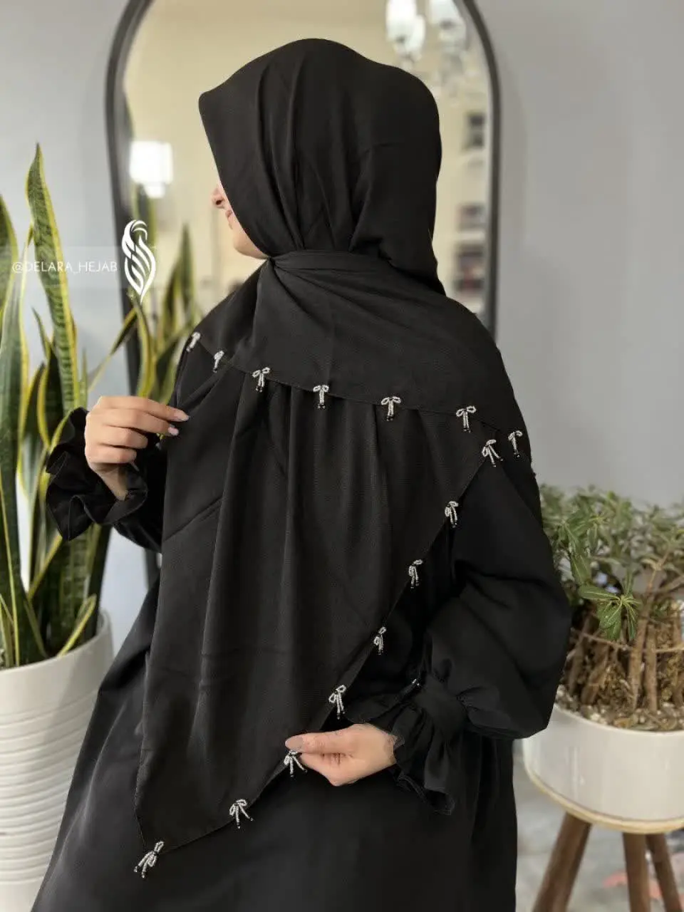 🖤 #روسری مشکی #محرمی با حاشیه مهره دوزی پاپیونی 🎀🥰
