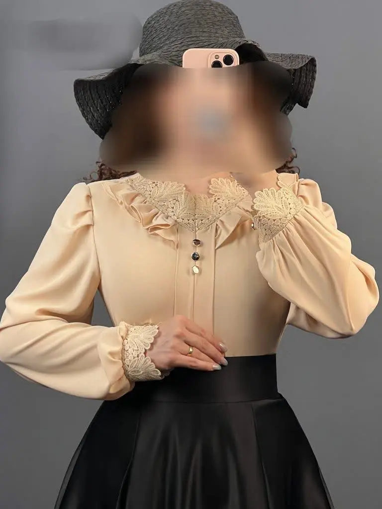 جنس الیزه به همراه دانتل