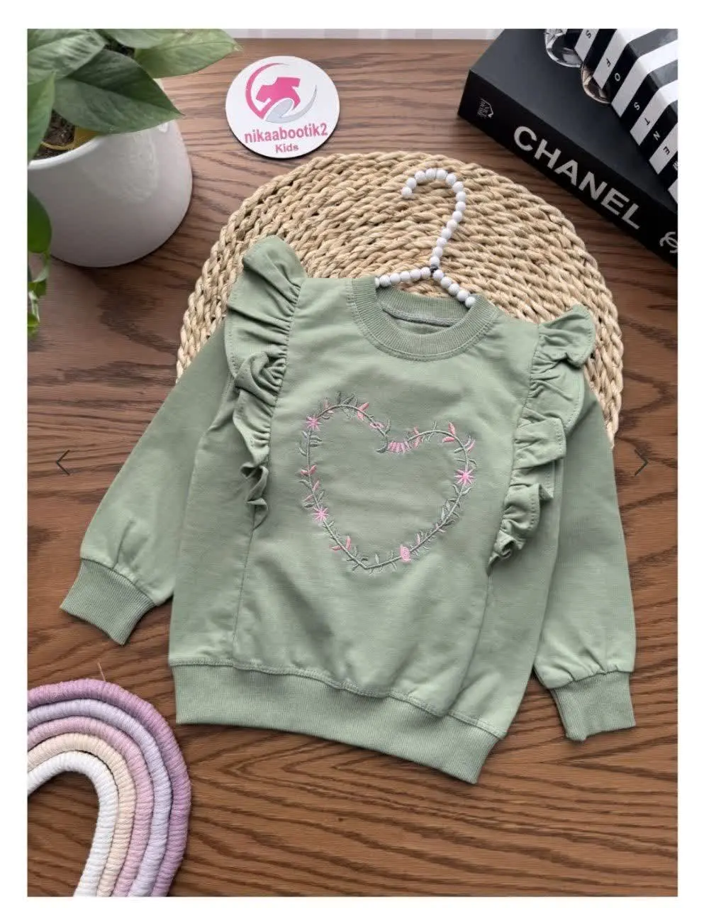 بلوز تک با چین چین های خوشگلش