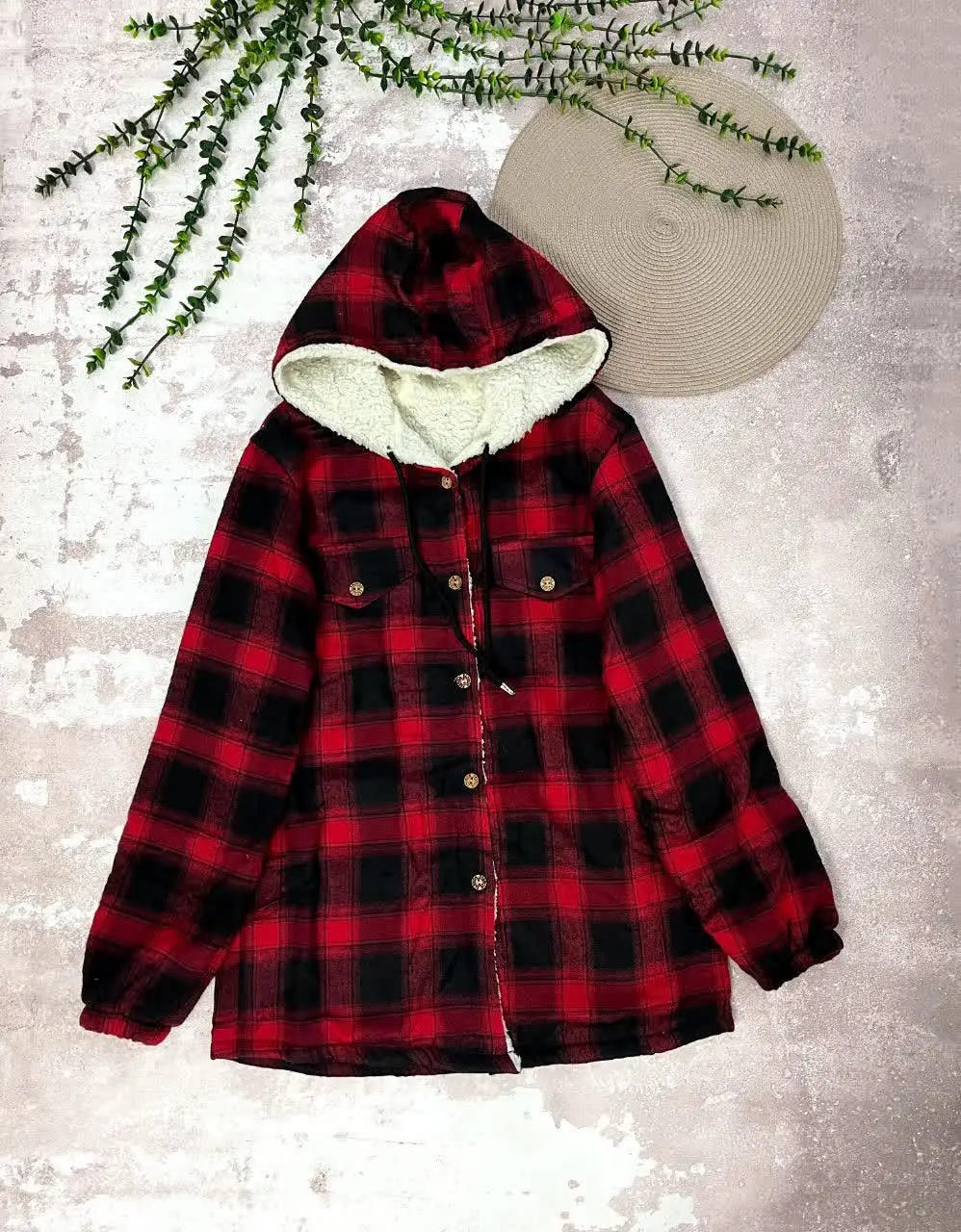 کاپشنی که سالهای سالم ازداشتنش بگذره، دمده نمیشه و کیفیتشو ازدست نمیده. 
