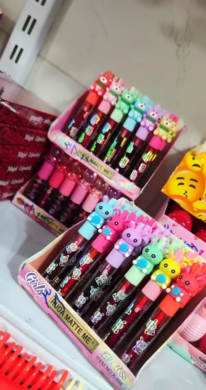 تینت لب عروسکی