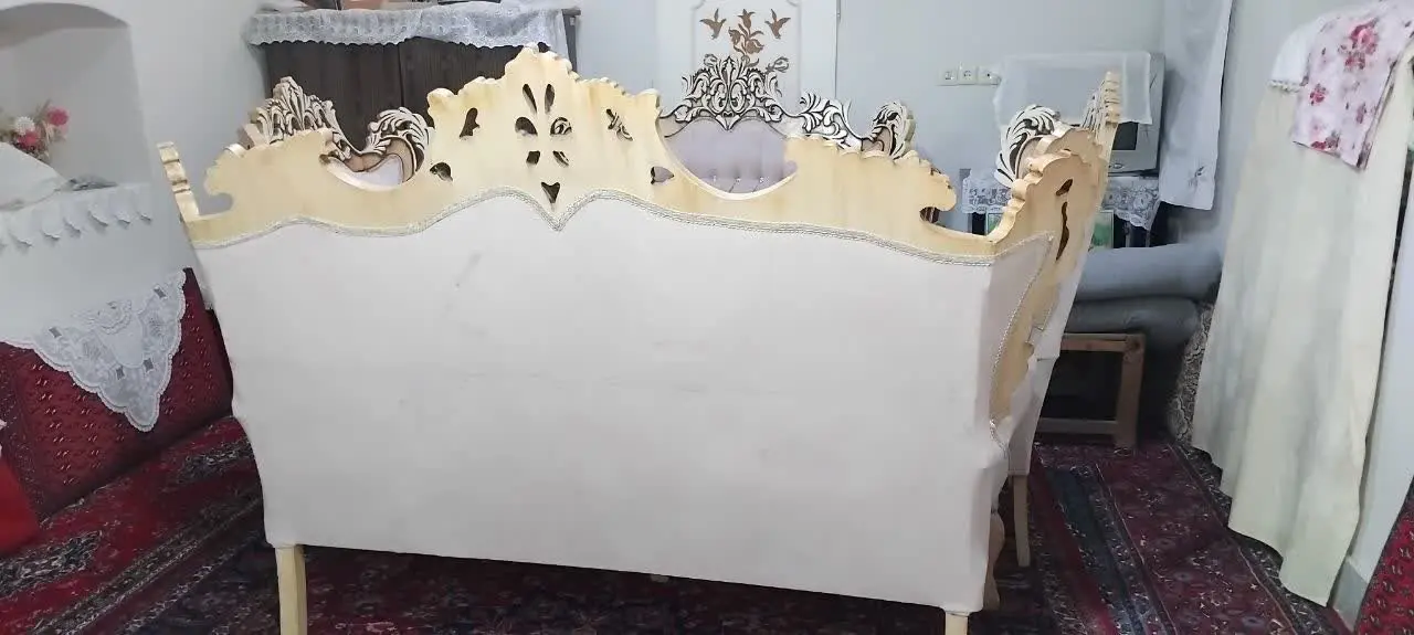 مبلمان ۷ نفره، کفی ها بدون...