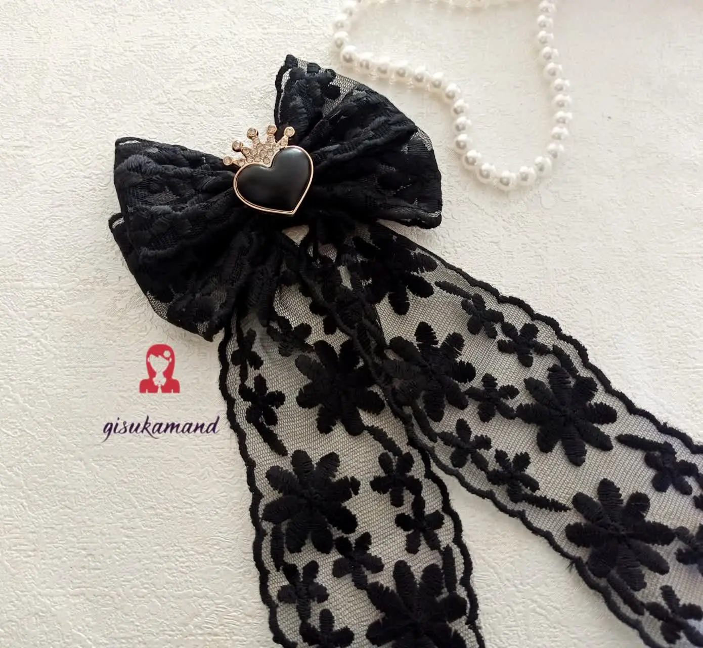 گلسر پاپیون دوبل دنباله دار گیپور با خرجکار قلب تاجدار
