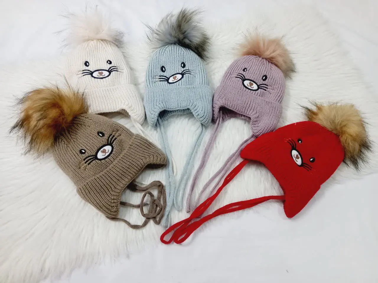 کلاه گوشدارخرگوشی
