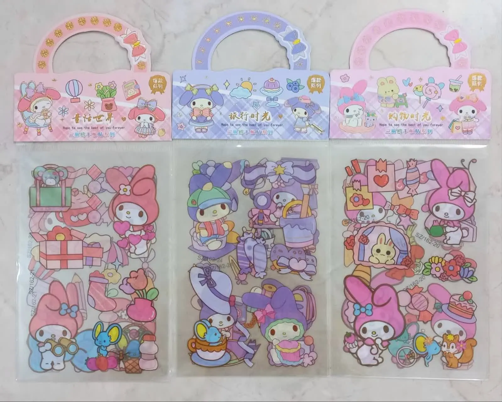 ✅️هر پک حاوی ۳ ورق استیکر