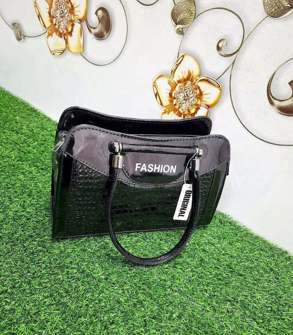 کیف مشکی دسته دارمجلسی ورنی